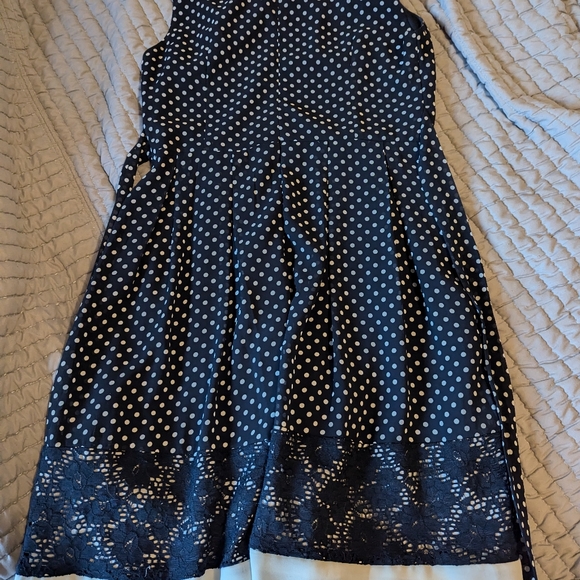 Blue dress with polka dots - Picture 4 of 4
